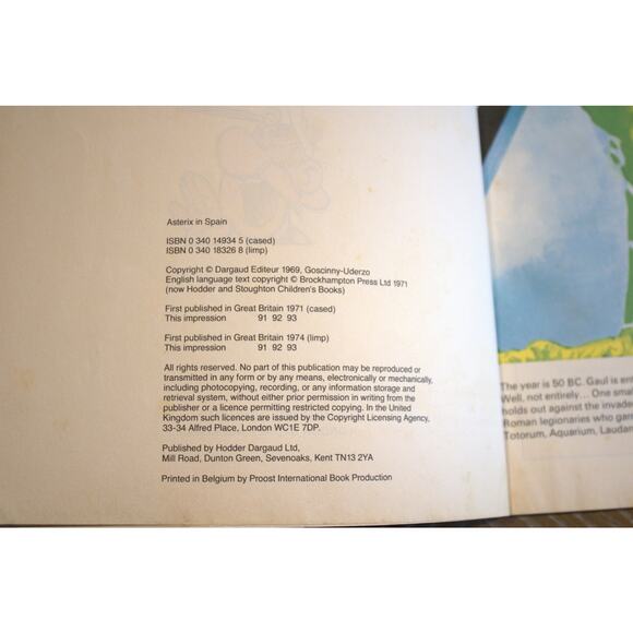 Asterix in Spain Book 2 Hodder D 1993 Edition Goscinny & Uderzo Vintage Comic - Picture 2 of 3